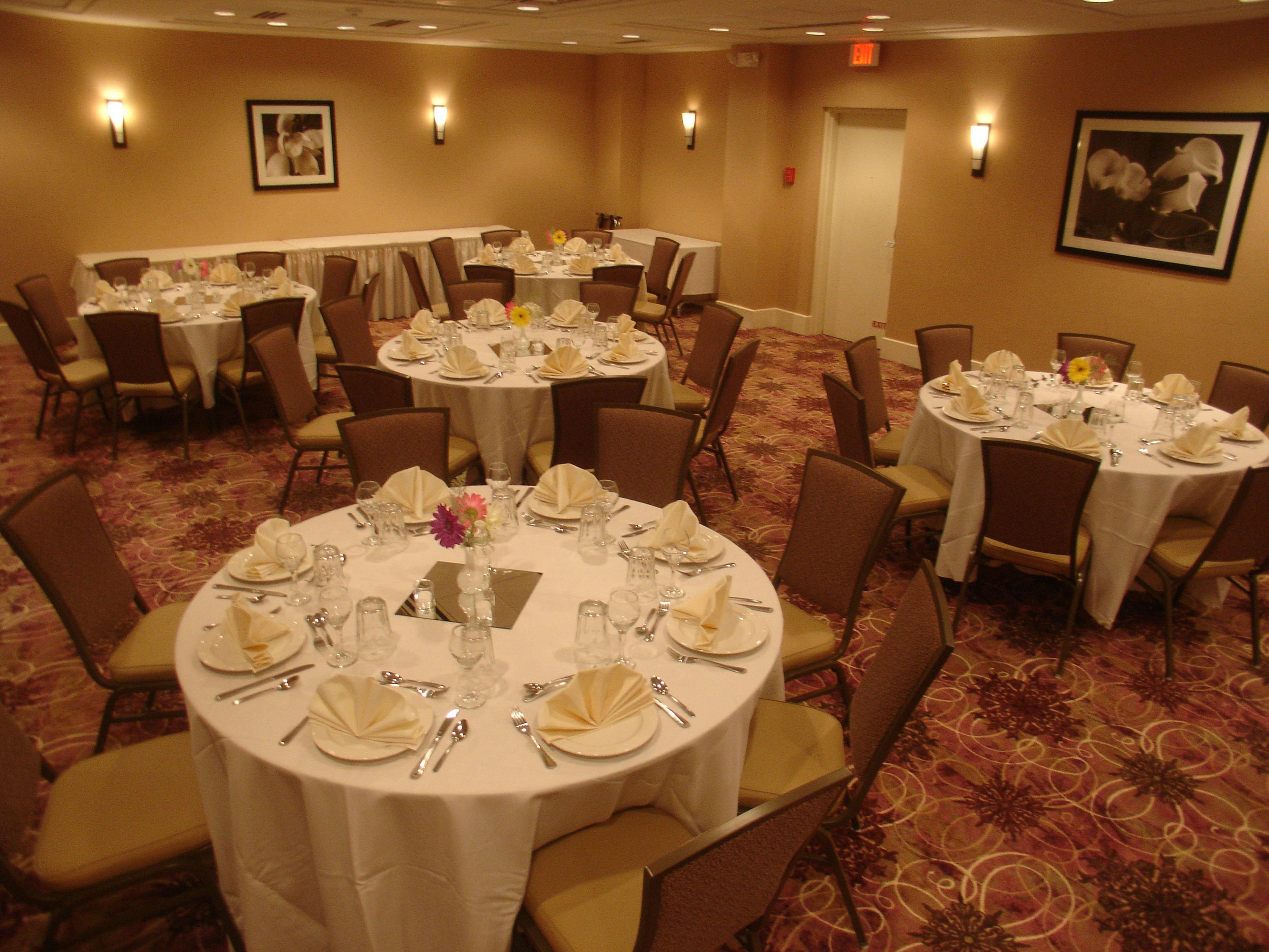 Armoni Inn&Suites Orangeburg Restaurant bilde